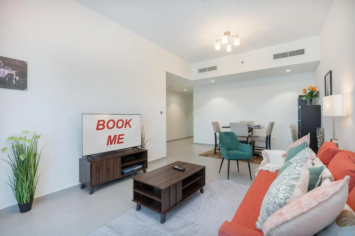 Bright And Warm 2-Bedroom Apartment In Al Barsha Dubai 0*,