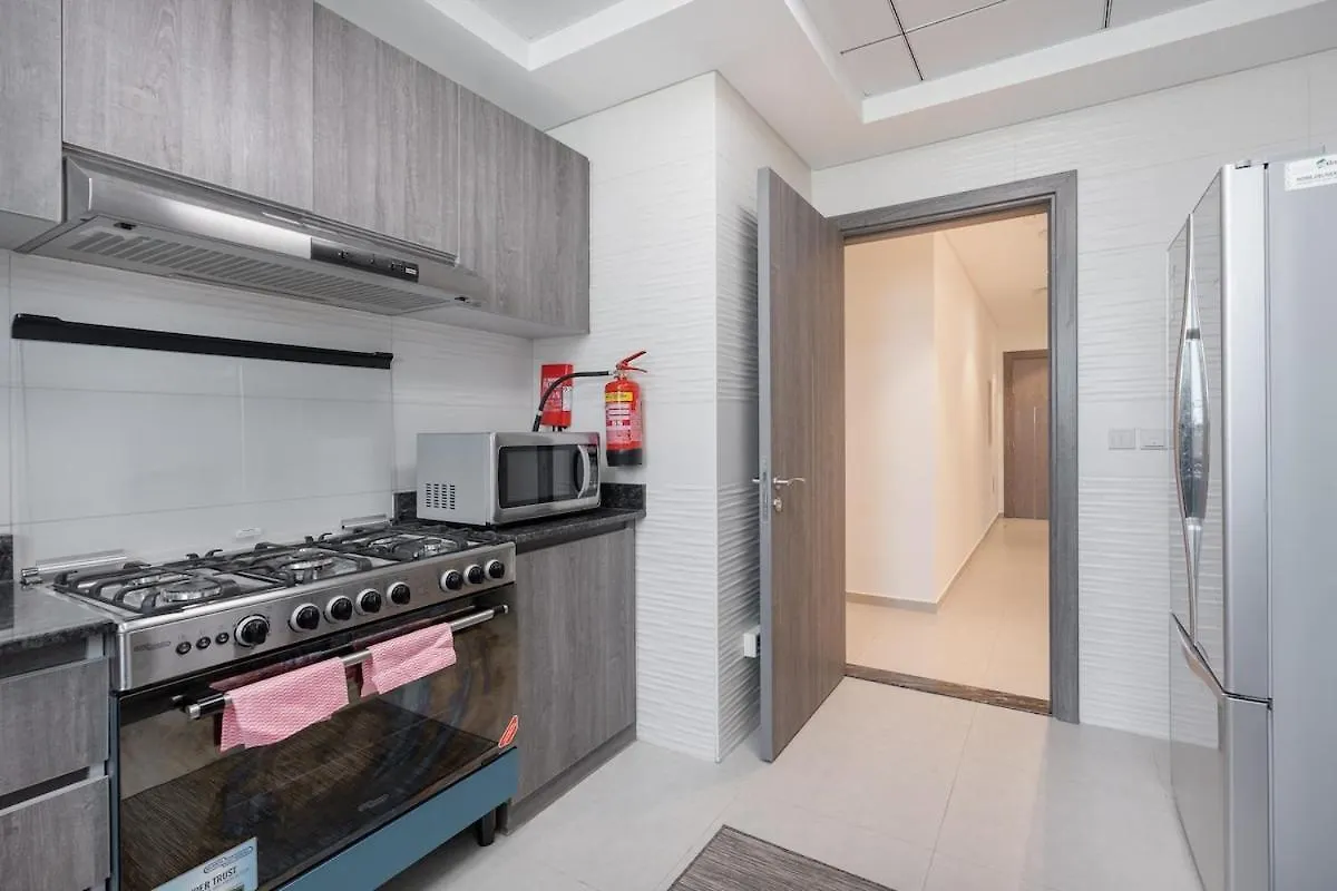 Bright And Warm 2-Bedroom Apartment In Al Barsha Dubai United Arab Emirates