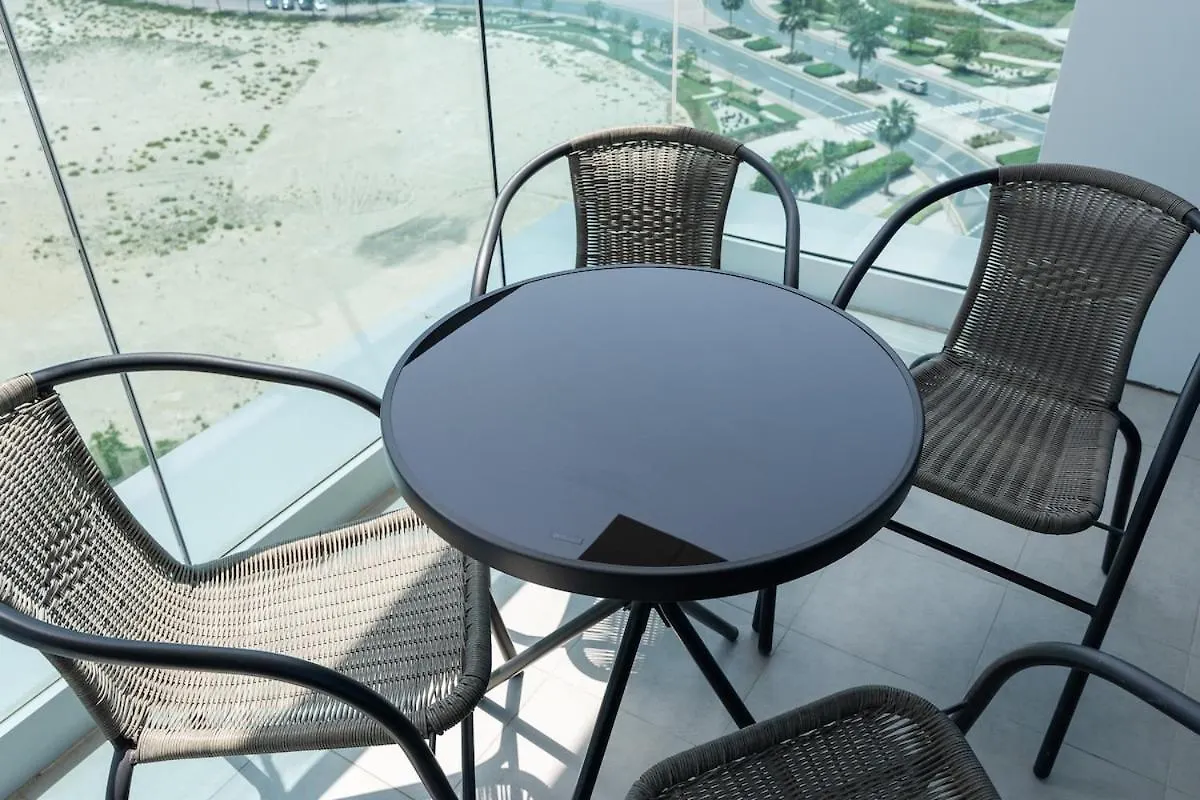Bright And Warm 2-Bedroom Apartment In Al Barsha Dubai