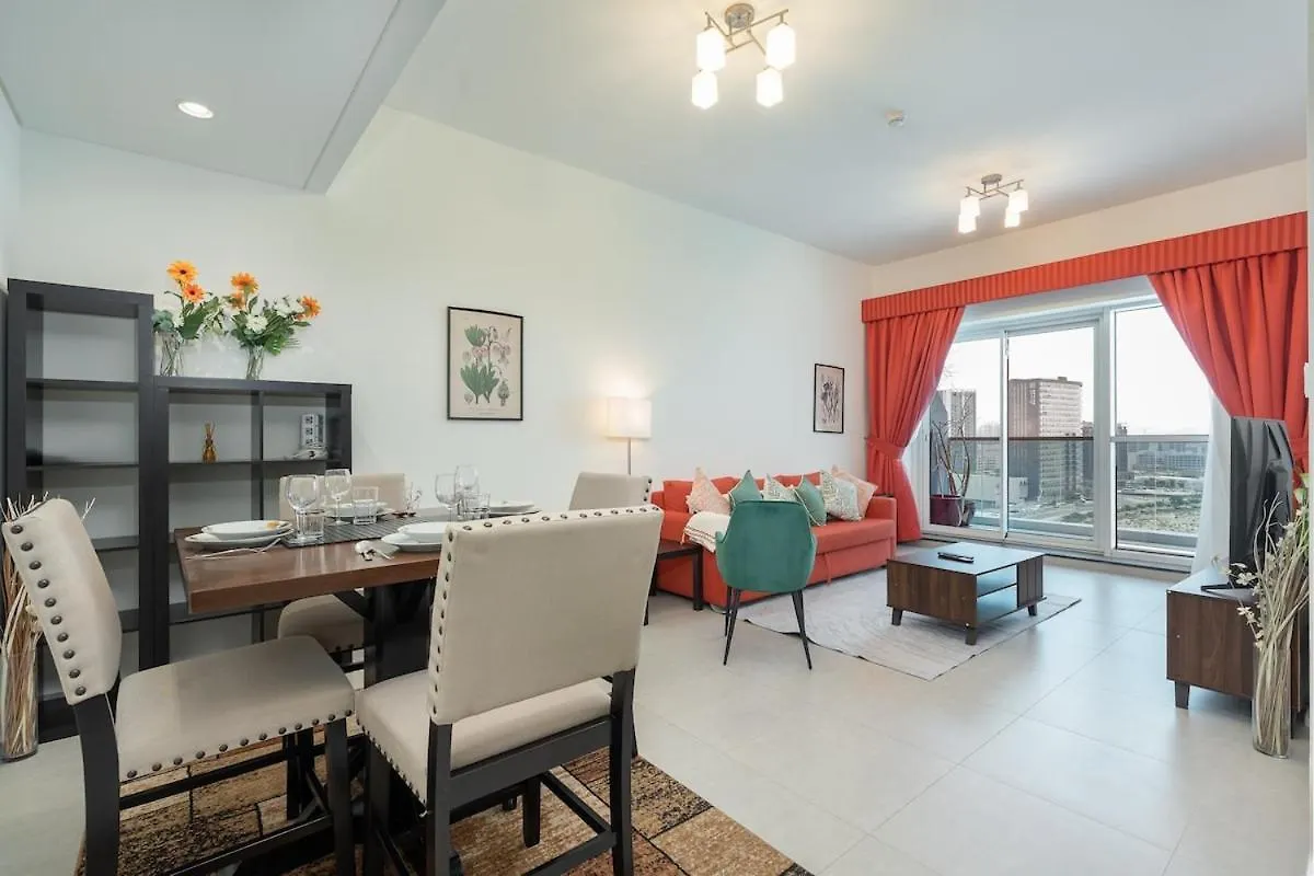 Bright And Warm 2-Bedroom Apartment In Al Barsha Dubai 0*,