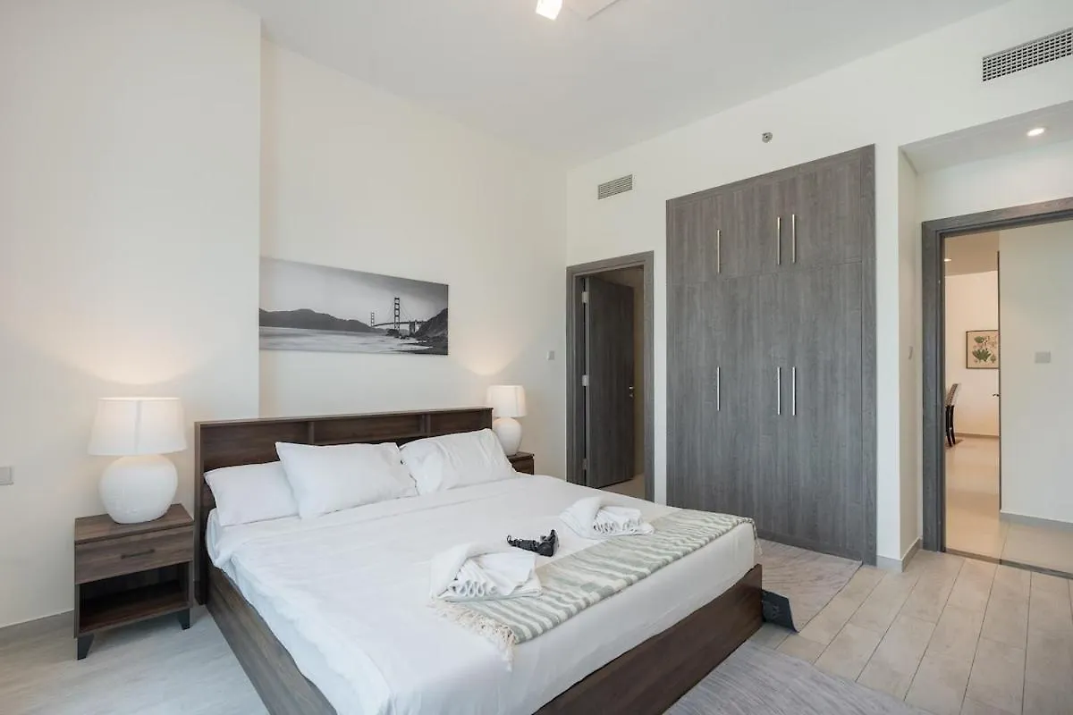 Bright And Warm 2-Bedroom Apartment In Al Barsha Dubai United Arab Emirates